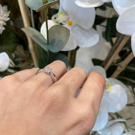 Platinum Jackie Engagement Ring with Diamond 0.10-0.50ct