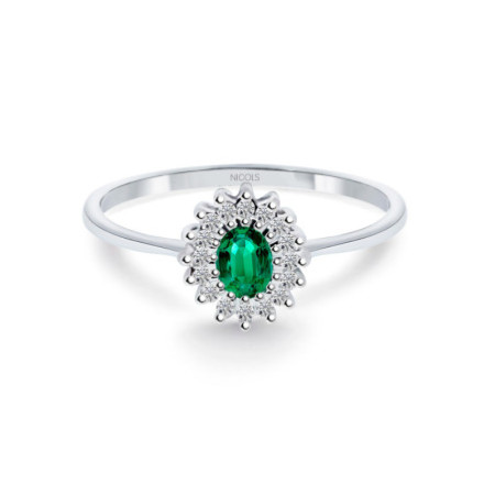 Emerald Ring OVAL DETAIL