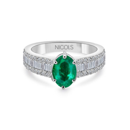 Emerald Ring DIAMOND COLOR
